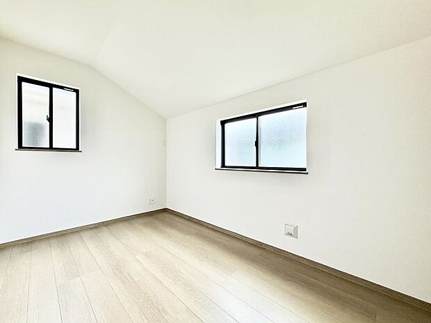 B号棟 ■落ち着いた色合いのお部屋で穏やかな時間を楽しめます