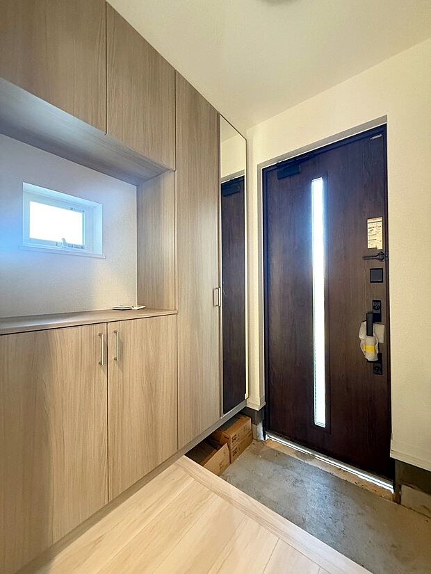 2号棟  ■ ここから始まる一日、すっきり整った玄関