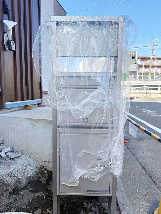2号棟 ■ 心地よい暮らしへとつながる、温かい玄関