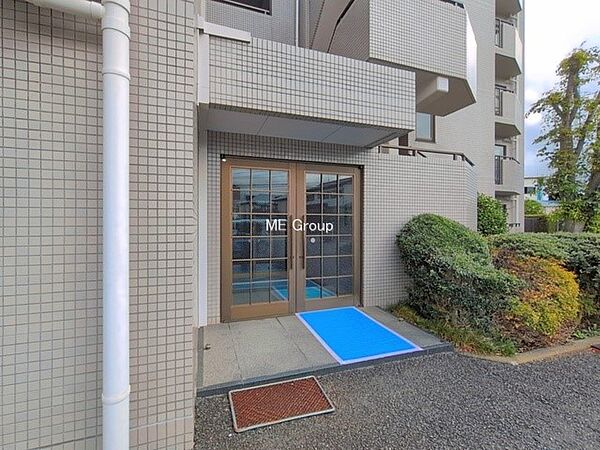 ■管理の行き届いたエントランスで安心して暮らせる環境です