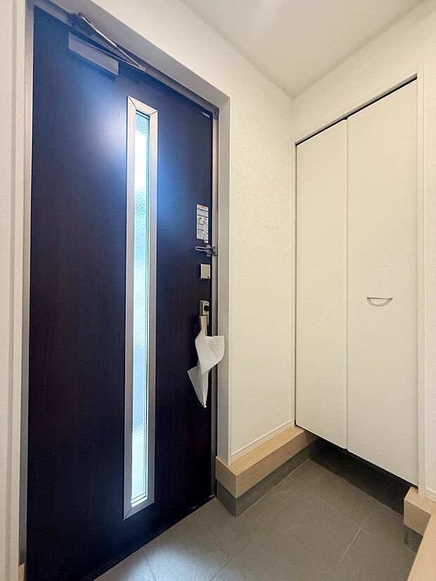 12号棟 ■ ここから始まる一日、すっきり整った玄関
