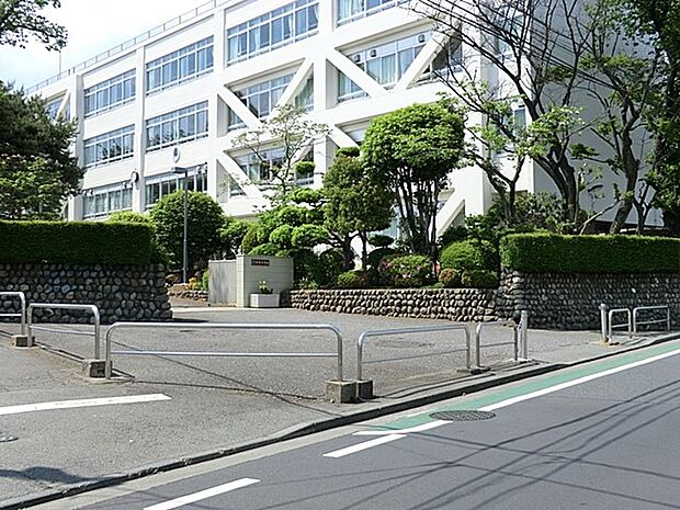 中学校 32m 昭島市立拝島中学校