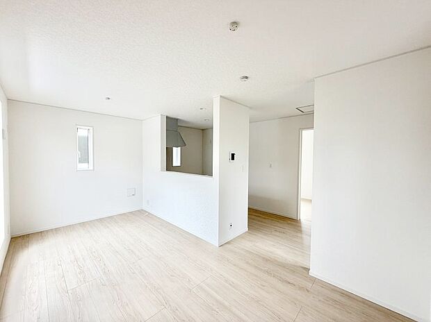 4号棟 ■くつろぎと笑顔が集まる、心温まるリビング