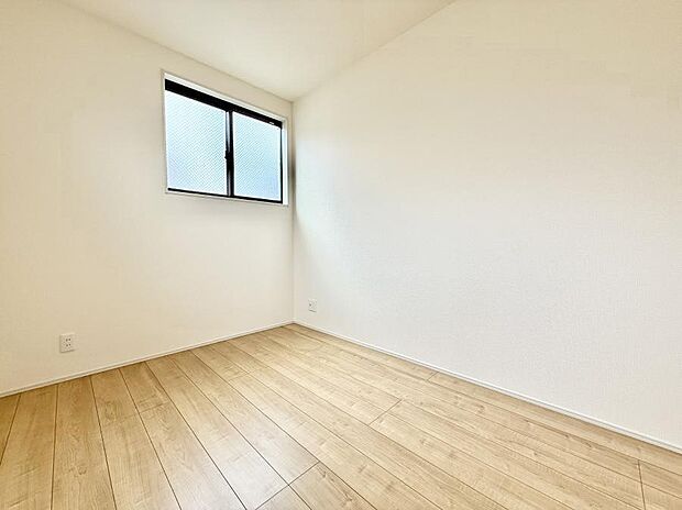3号棟 ■落ち着いた色合いのお部屋で穏やかな時間を楽しめます