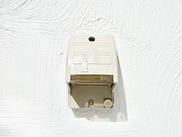 ■屋外に電源コンセントがあれば、高圧洗浄機で窓や外壁を掃除するなど便利です。