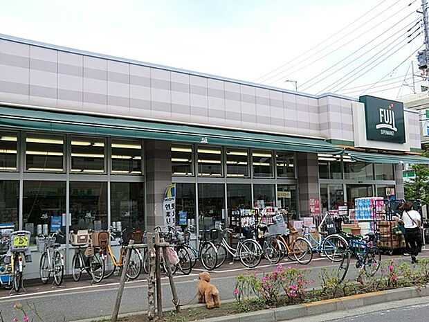 スーパー 890m FUJI百草園店