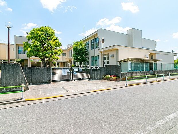 小学校 500m 昭島市立共成小学校