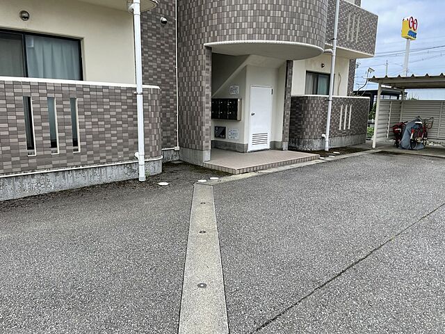 4 / 4