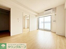 リーフシティ市川　ザ・レジデンス 206 2階2LDKのリビング/ダイニング