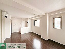 ヴィクトリア（ＶＩＣＴＯＲＩＡ） 105 1階1LDKのリビング/ダイニング