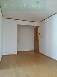 スイートとまと三番館 101 1階2LDKのリビング/ダイニング