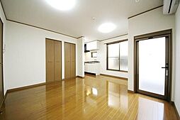 イーストビレッジ 202 2階ワンルームのリビング/ダイニング