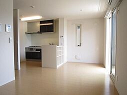 フローラ 201 2階3LDKのリビング/ダイニング