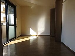 プランドール市川 202 2階2DKのリビング/ダイニング