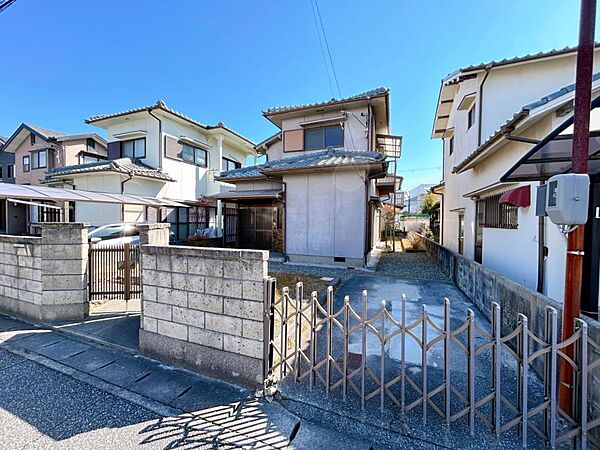 外観：328000605335