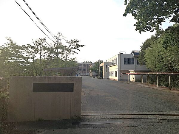 八景中学校　3440ｍ　徒歩約43分