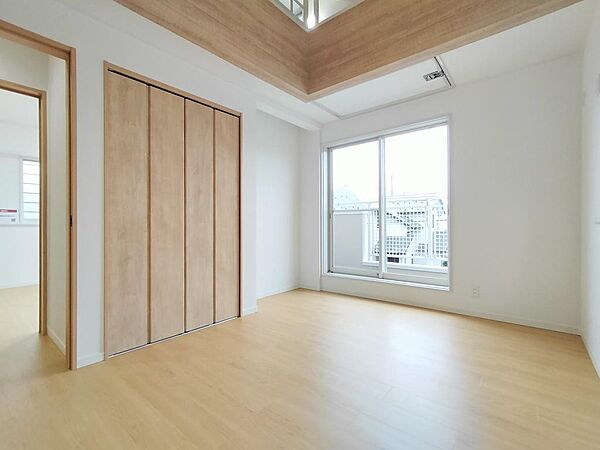 屋根裏があり、子供部屋としてもお使いいただけます。