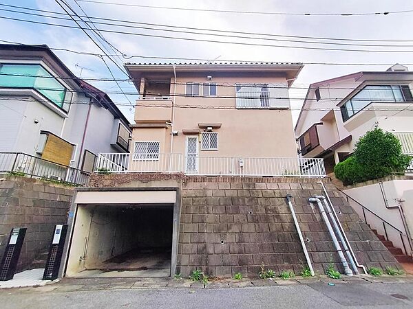 毎日帰ってきたくなるような安心感のある外観です。