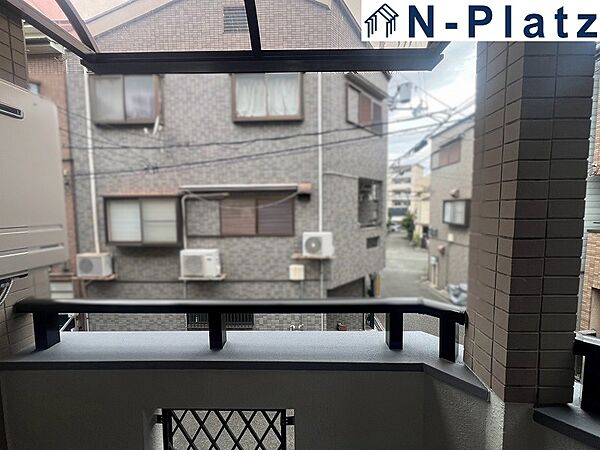 心地よい風を感じながら過ごせる、ゆとりある空間です。