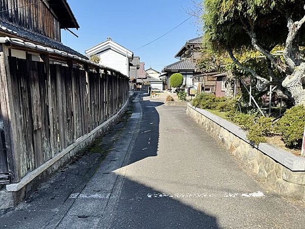 前面道路 北西向き