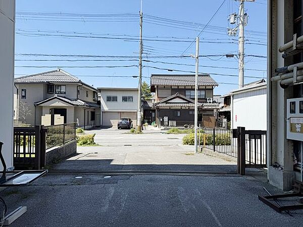 敷地進入路 敷地側