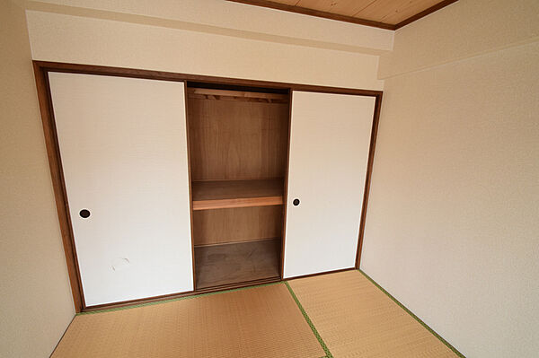 画像11:居室収納スペース