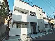 瓢箪山駅より徒歩9分 3階 新築の賃貸物件