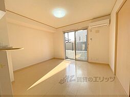 近鉄奈良線 新大宮駅 徒歩17分の賃貸アパート 1階2LDKのリビング/ダイニング