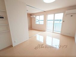 マノワール善根寺 202 2階1LDKのリビング/ダイニング