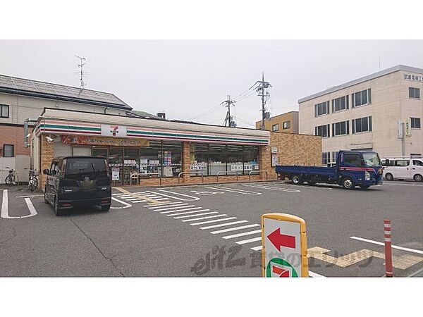 画像23:セブンイレブン　奈良西木辻町店まで2000メートル