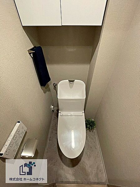 トイレ新調｜ウォシュレット機能付きのトイレになります。