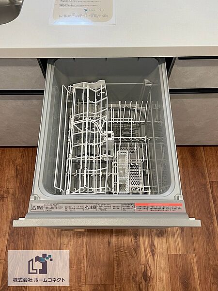 キッチン設備｜日々の家事の負担を軽減させる食器洗い乾燥機を搭載。