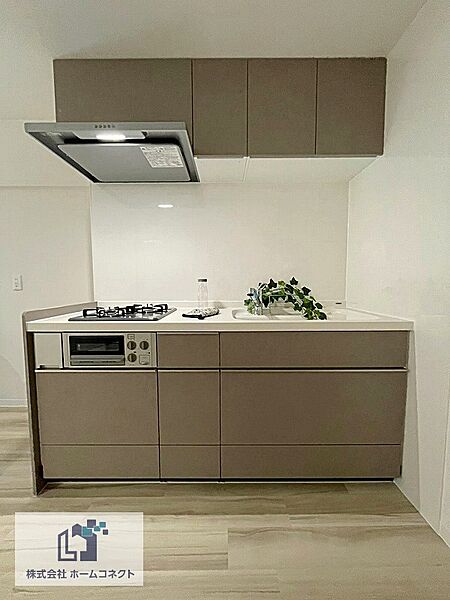 キッチン新調｜収納力のある吊戸棚付きのシステムキッチン。