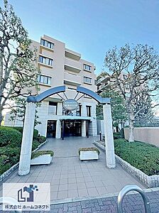 外観:外観|平成4年3月に完成した総戸数96戸のファミリータイプのマンションです。徒歩10分圏内にスーパーマーケット、コンビニ、郵便局他ございます。 外観:外観|平成4年3月に完成した総戸数96戸のファミリータイプのマンションです。徒歩10分圏内にスーパーマーケット、コンビニ、郵便局他ございます。