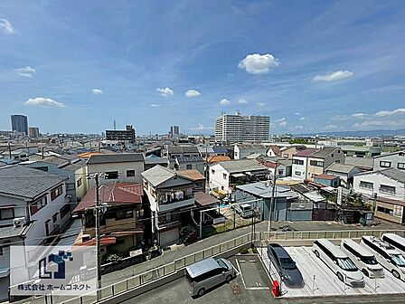 バルコニーからの眺望｜景色を遮る建物が無い青空のパノラマビュー♪