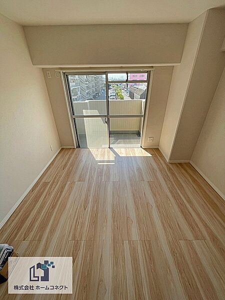 洋室（1）｜6.5帖