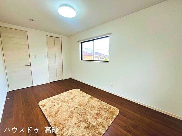 寝室にも書斎にも、暮らしに合わせて変わる洋室です（撮影日：2026.6.9）