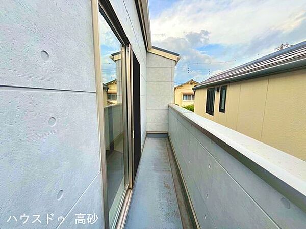 光と風を感じる、心地よいバルコニーです（撮影日：2026.6.9）