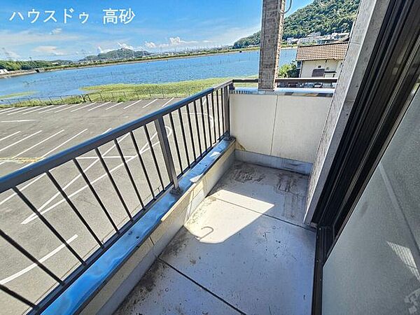 日当たり良好で、お洗濯も楽々♪現地(2024.8.23)撮影