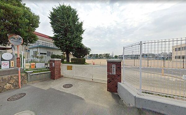 野口小学校 1820m