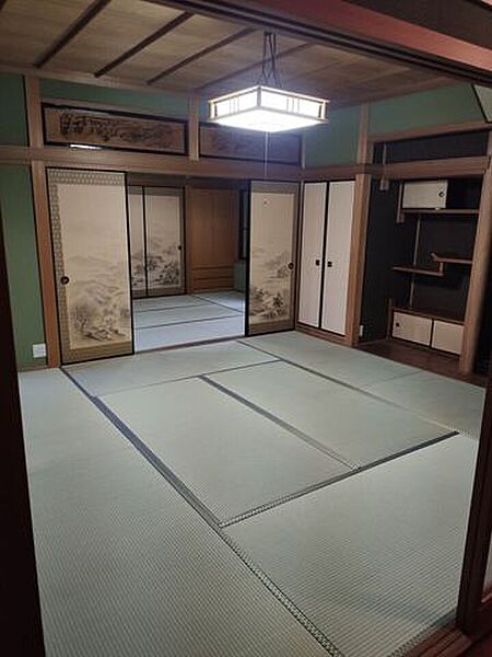 心がほっと落ち着く、やさしい和の空間です