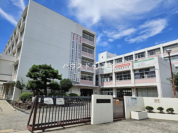 兵庫県立松陽高校 740m