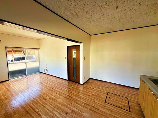 光と風が集まる、くつろぎのリビングです♪（撮影日：2026.10.2）