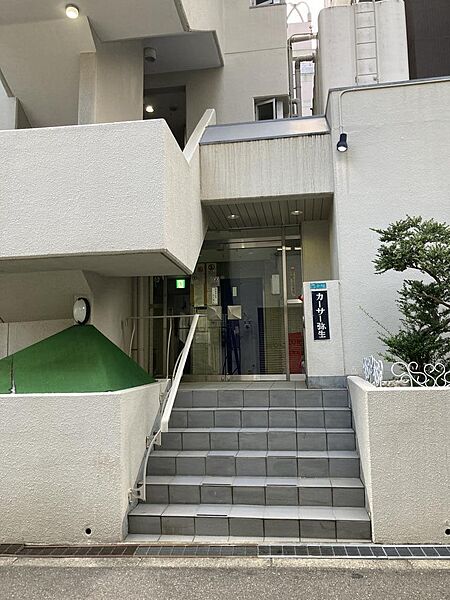 マンションエントランス