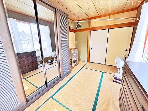 〜Japanese Room〜広々とした和室は、明るくゆっくりできる空間です。