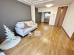 近鉄大阪線 大和朝倉駅 徒歩10分の賃貸アパート 1階1LDKのリビング/ダイニング