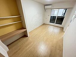 近鉄南大阪線 高田市駅 徒歩15分の賃貸アパート 2階1LDKのリビング/ダイニング