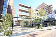 高田駅より徒歩5分 築3年4ヶ月 4階建の賃貸物件