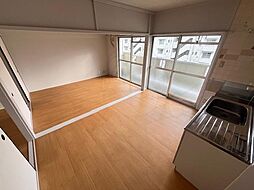 ヴィラナリー御所1号棟 4階3DKのリビング/ダイニング