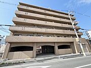 高田市駅より徒歩3分 6階 築28年の賃貸物件